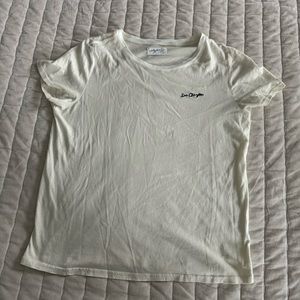 Excellent Condition Women’s L Carly Jean Los Angeles Cream Tee